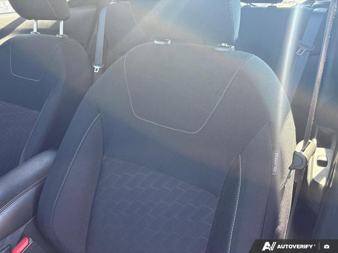 2024 Nissan Kicks SV   CLEAN CARFAX   REMOTE START   HEATED SEATS Photo