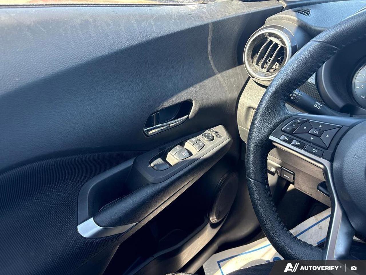 2024 Nissan Kicks SV   CLEAN CARFAX   REMOTE START   HEATED SEATS Photo