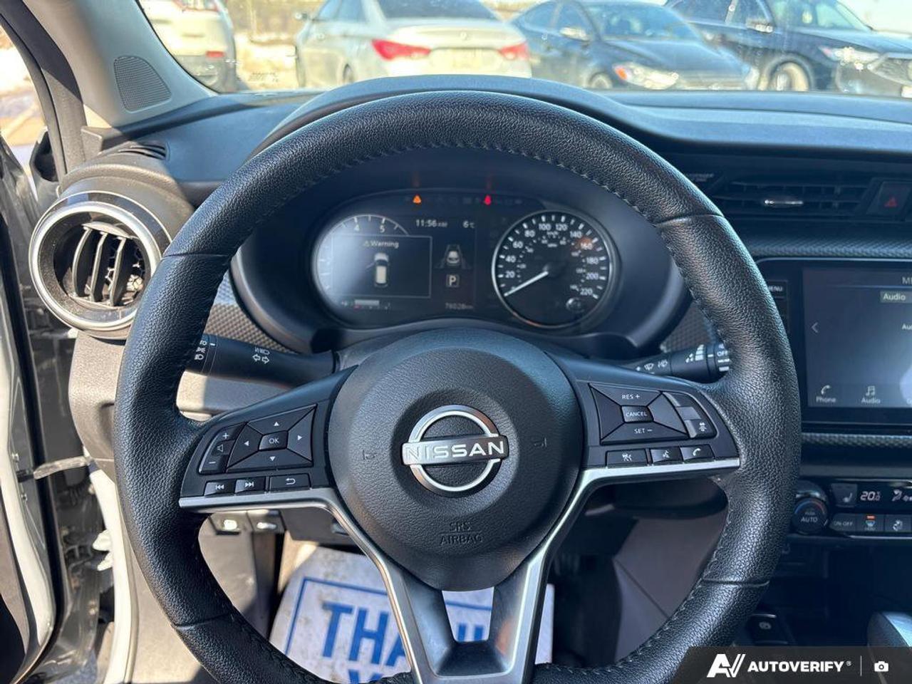 2024 Nissan Kicks SV   NO ACCIDENTS   ONE OWNER   6.6L/100KM Photo