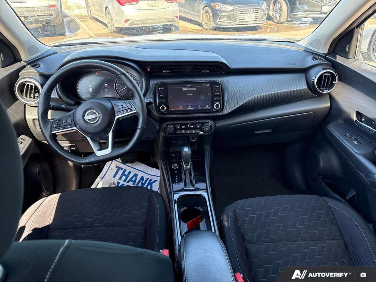 2024 Nissan Kicks SV   NO ACCIDENTS   ONE OWNER   6.6L/100KM Photo