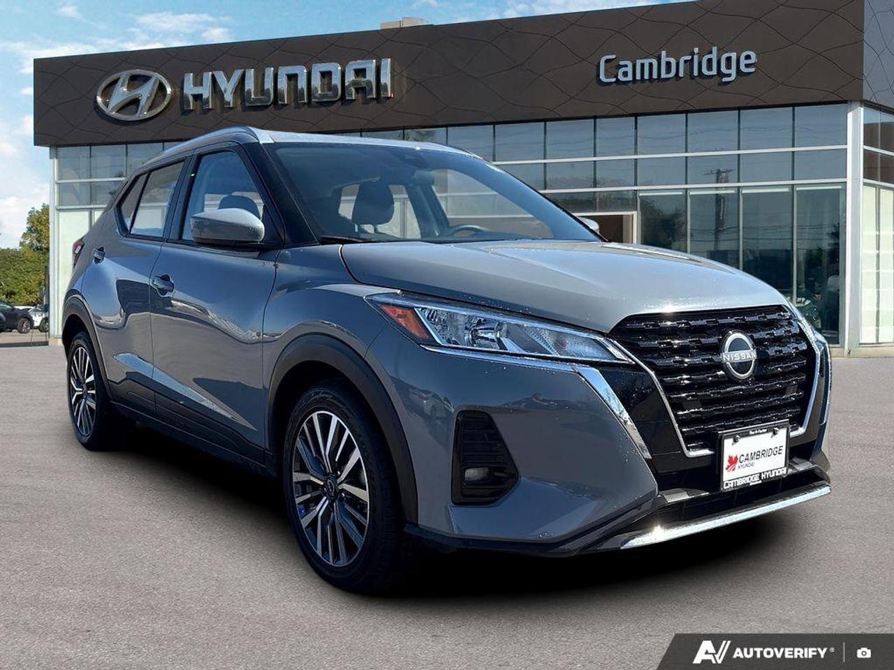 2024 Nissan Kicks SV   CLEAN CARFAX   REMOTE START   HEATED SEATS Photo