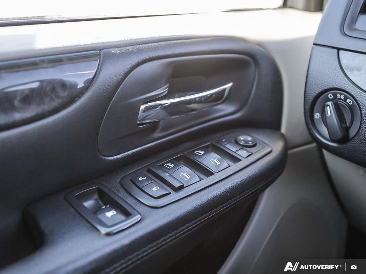 2017 Dodge Grand Caravan CANADA VALUE PACKAGE Photo