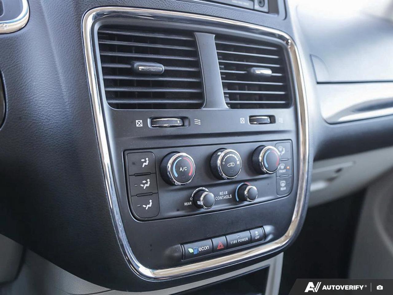 2017 Dodge Grand Caravan CANADA VALUE PACKAGE Photo