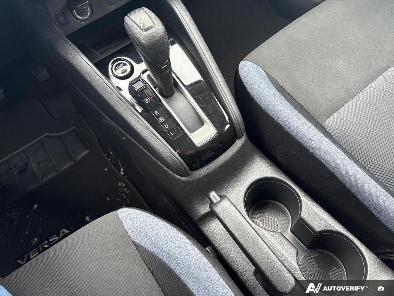 2024 Nissan Versa SV   CLEAN CARFAX   BLIND SPOT WARNING   CARPLAY Photo