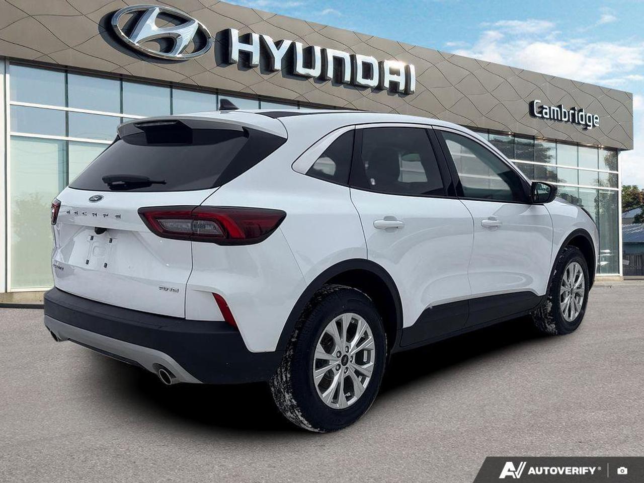 2024 Ford Escape Active   CLEAN CARFAX   BLIND SPOT MONITOR   HEATE Photo