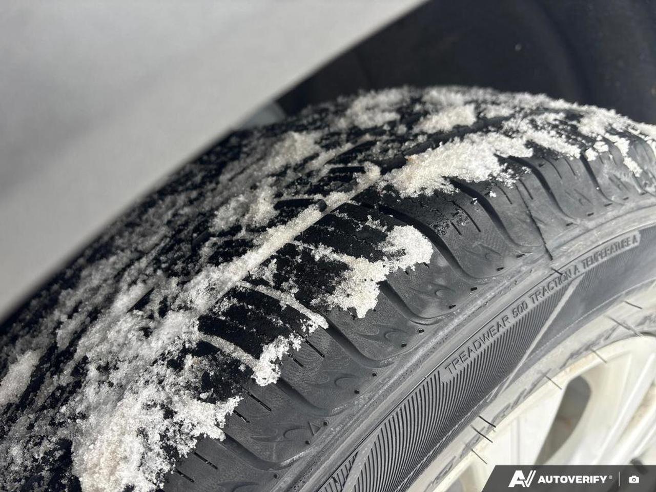 2024 Ford Escape Active   CLEAN CARFAX   BLIND SPOT MONITOR   HEATE Photo