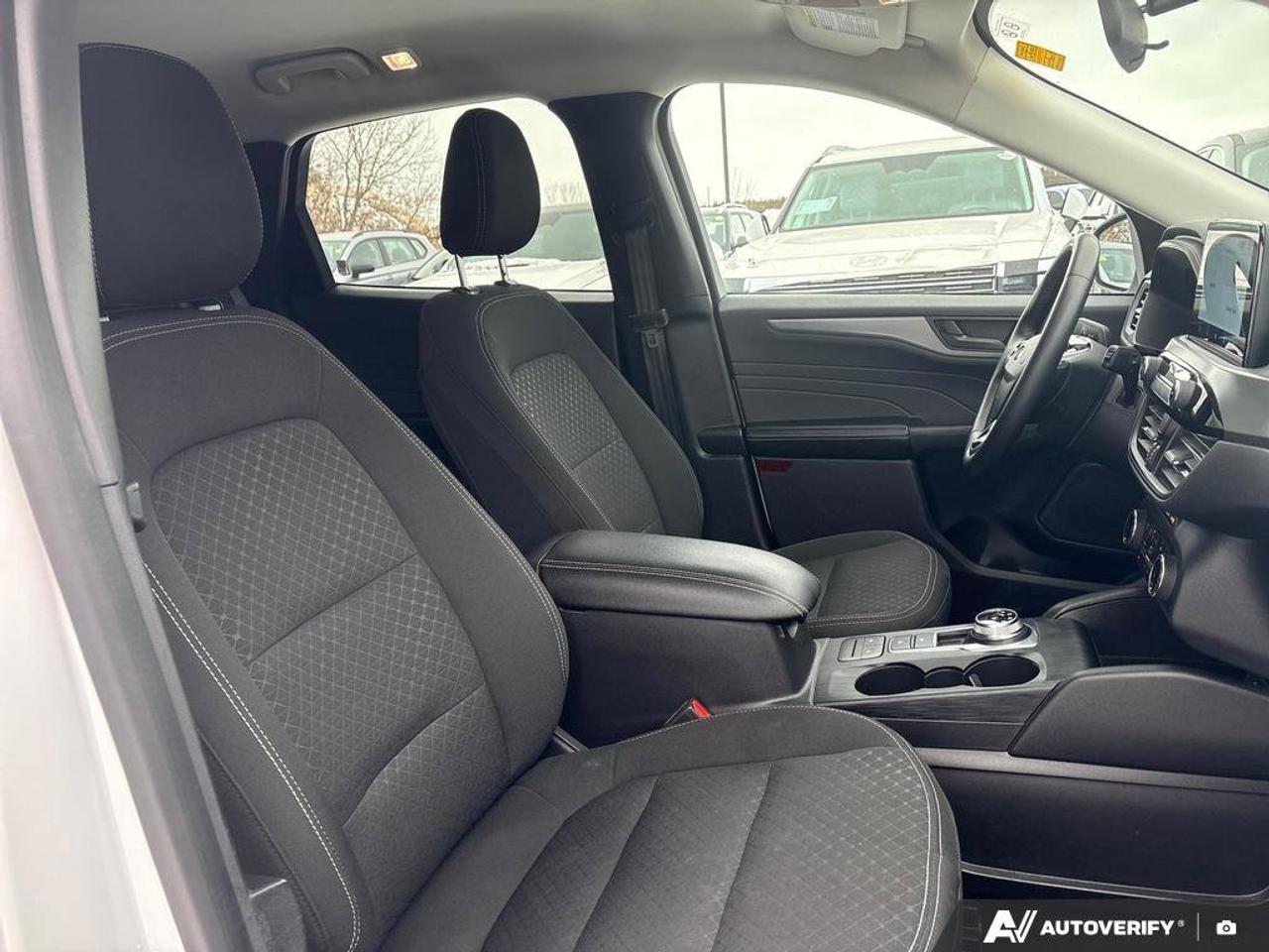 2024 Ford Escape Active   CLEAN CARFAX   BLIND SPOT MONITOR   HEATE Photo