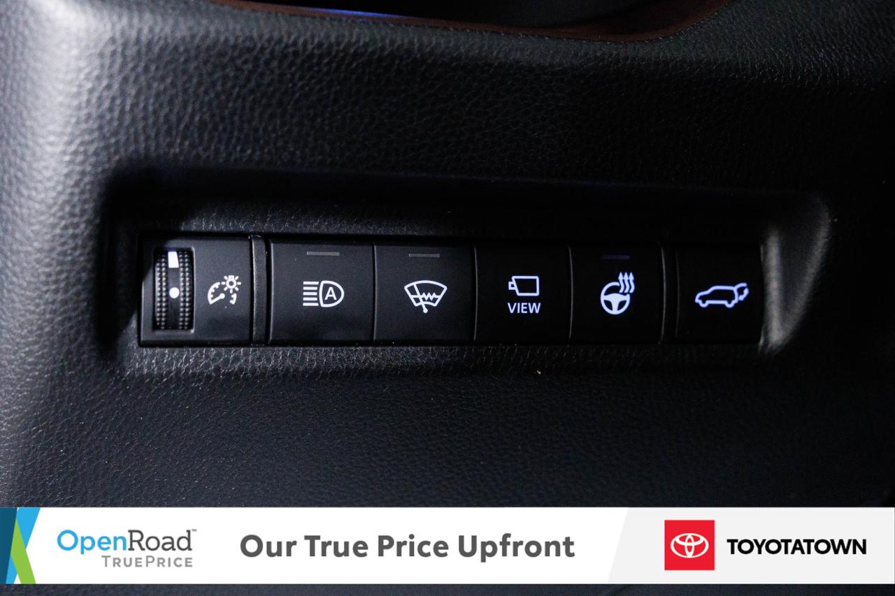 2021 Toyota RAV4 Hybrid LIMITED! ACCIDENT FREE! ELIGIBLE FOR OPEN ROAD LEA Photo