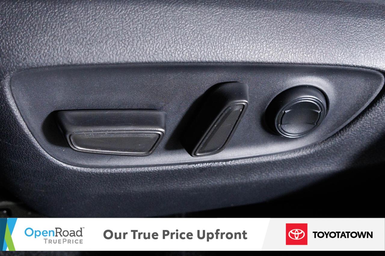 2021 Toyota RAV4 Hybrid LIMITED! ACCIDENT FREE! ELIGIBLE FOR OPEN ROAD LEA Photo