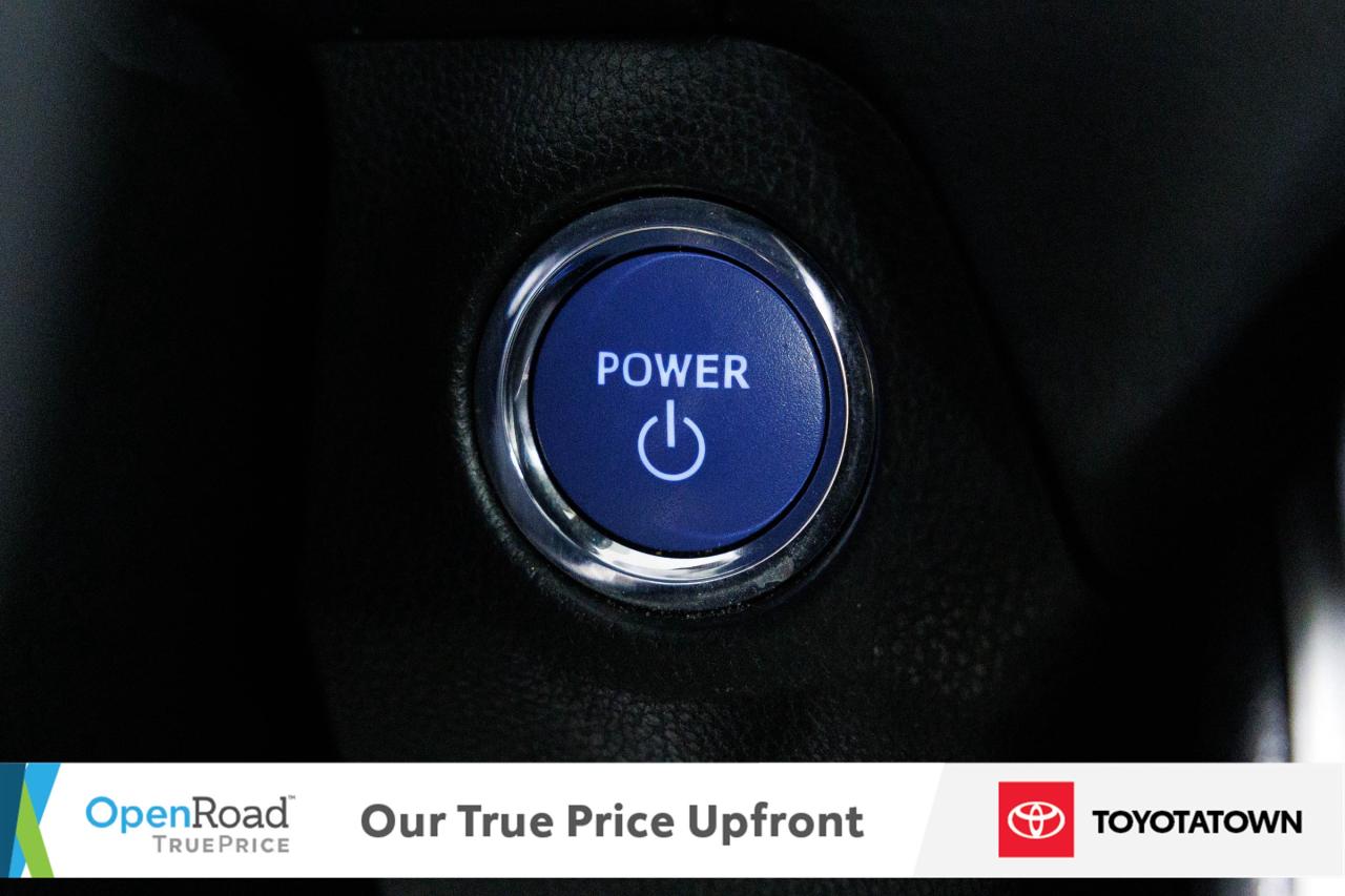 2021 Toyota RAV4 Hybrid LIMITED! ACCIDENT FREE! ELIGIBLE FOR OPEN ROAD LEA Photo