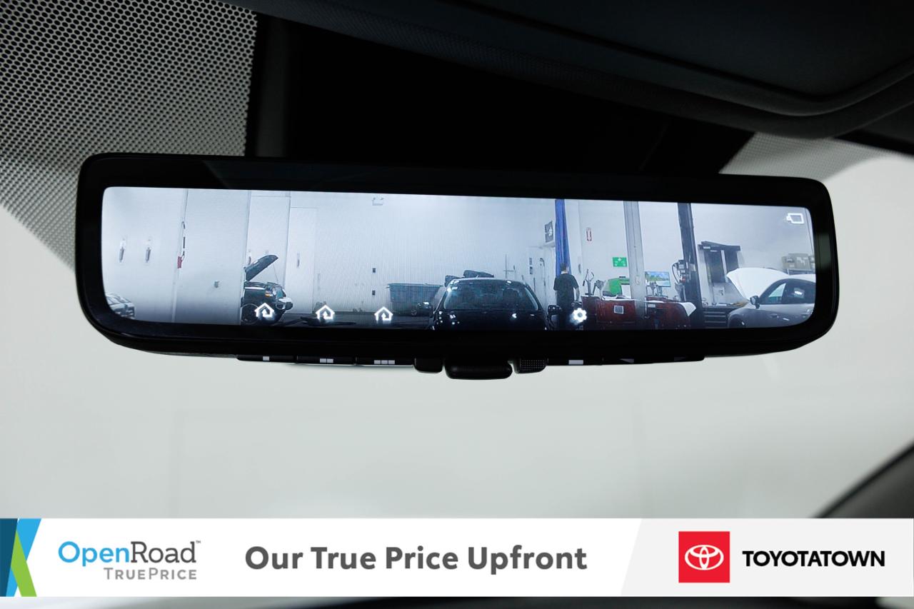 2021 Toyota RAV4 Hybrid LIMITED! ACCIDENT FREE! ELIGIBLE FOR OPEN ROAD LEA Photo