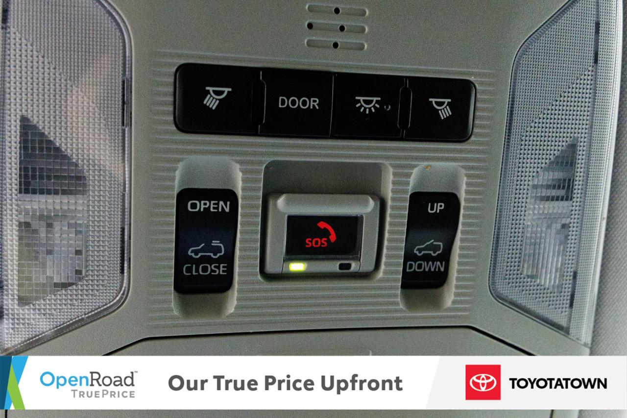 2021 Toyota RAV4 Hybrid LIMITED! ACCIDENT FREE! ELIGIBLE FOR OPEN ROAD LEA Photo