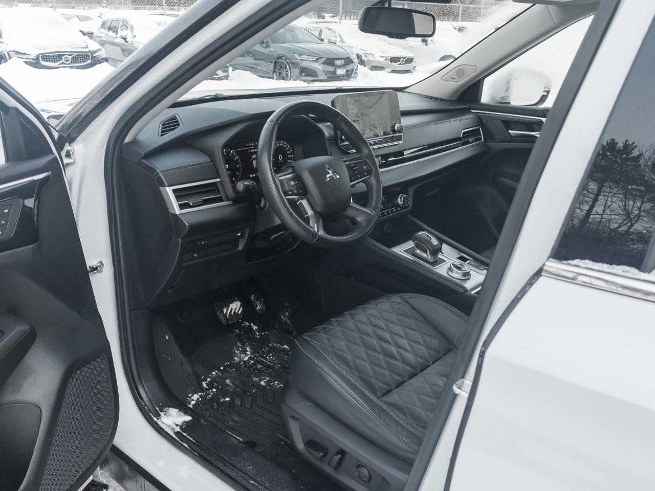 2022 Mitsubishi Outlander GT S-AWC CPO FINANCE RATES FOR AS LOW AS 0.90% Photo