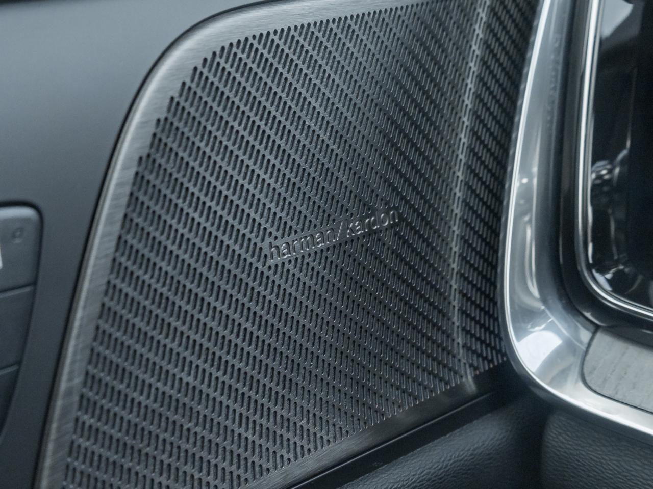 2026 Volvo V60 Cross Country B5 AWD Ultra  NEARLY NEW  VOLVO CPO Photo