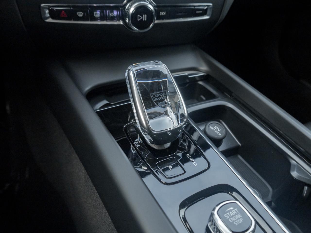 2026 Volvo V60 Cross Country B5 AWD Ultra  NEARLY NEW  VOLVO CPO Photo