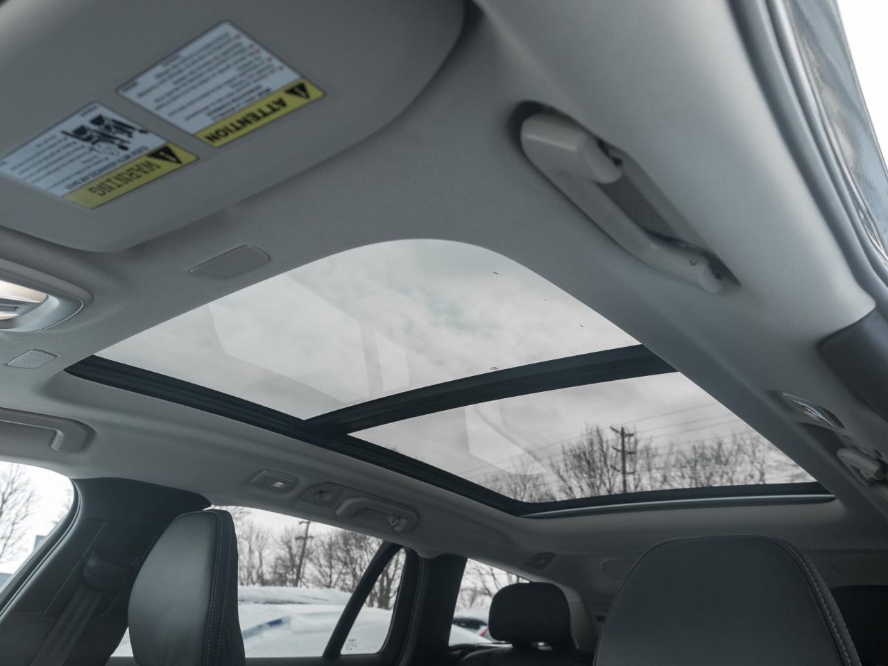 2026 Volvo V60 Cross Country B5 AWD Ultra  NEARLY NEW  VOLVO CPO Photo