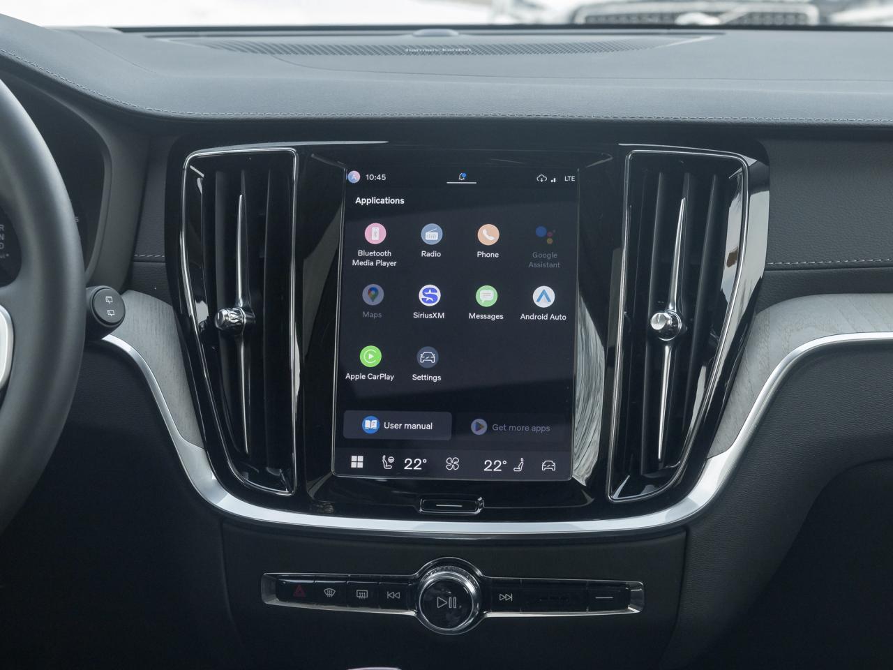 2026 Volvo V60 Cross Country B5 AWD Ultra  NEARLY NEW  VOLVO CPO Photo