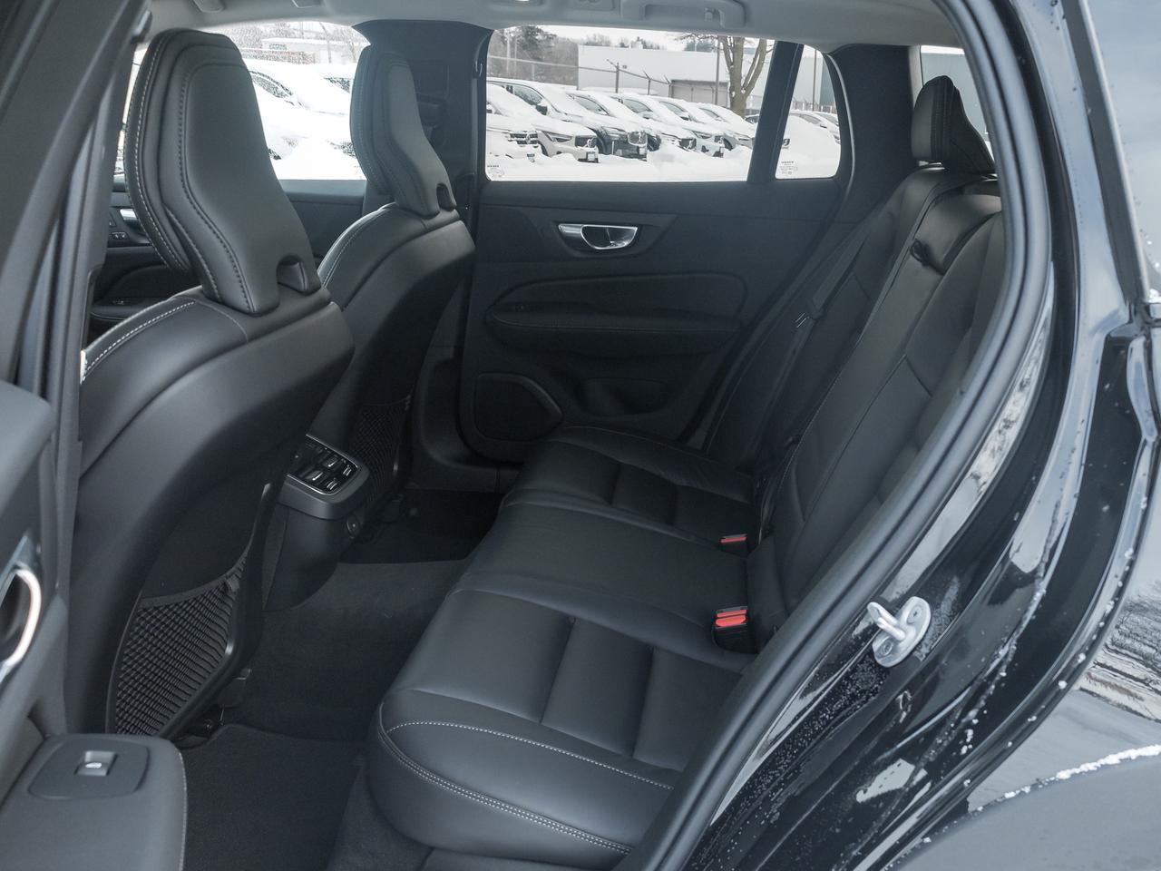 2026 Volvo V60 Cross Country B5 AWD Ultra  NEARLY NEW  VOLVO CPO Photo