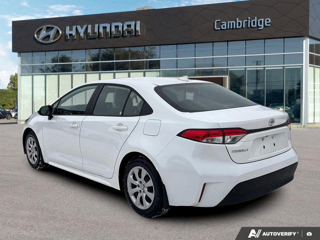 2024 Toyota Corolla LE   CLEAN CARFAX   CARPLAY   BLIND SPOT MONITOR Photo