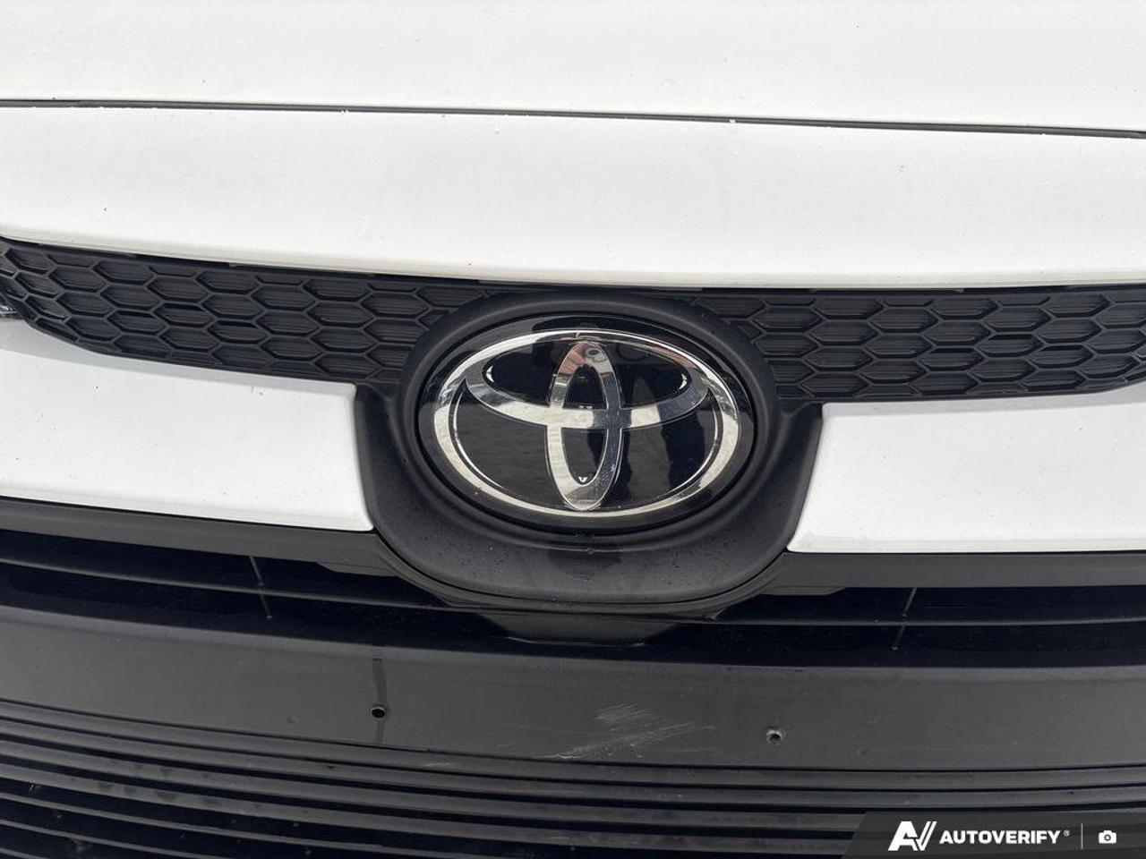 2024 Toyota Corolla LE   CLEAN CARFAX   CARPLAY   BLIND SPOT MONITOR Photo