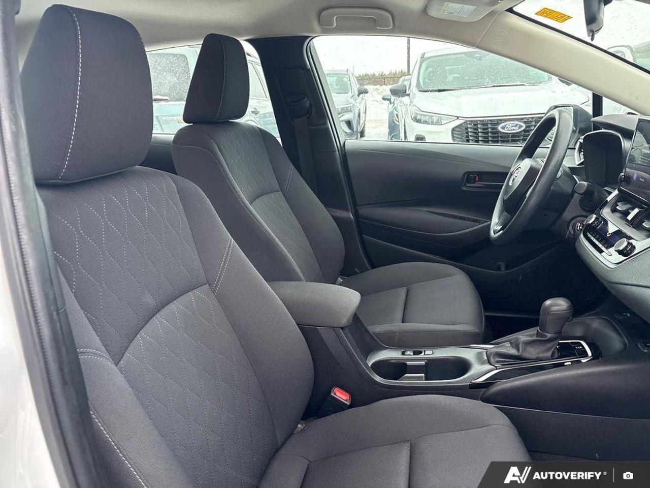 2024 Toyota Corolla LE   CLEAN CARFAX   CARPLAY   BLIND SPOT MONITOR Photo