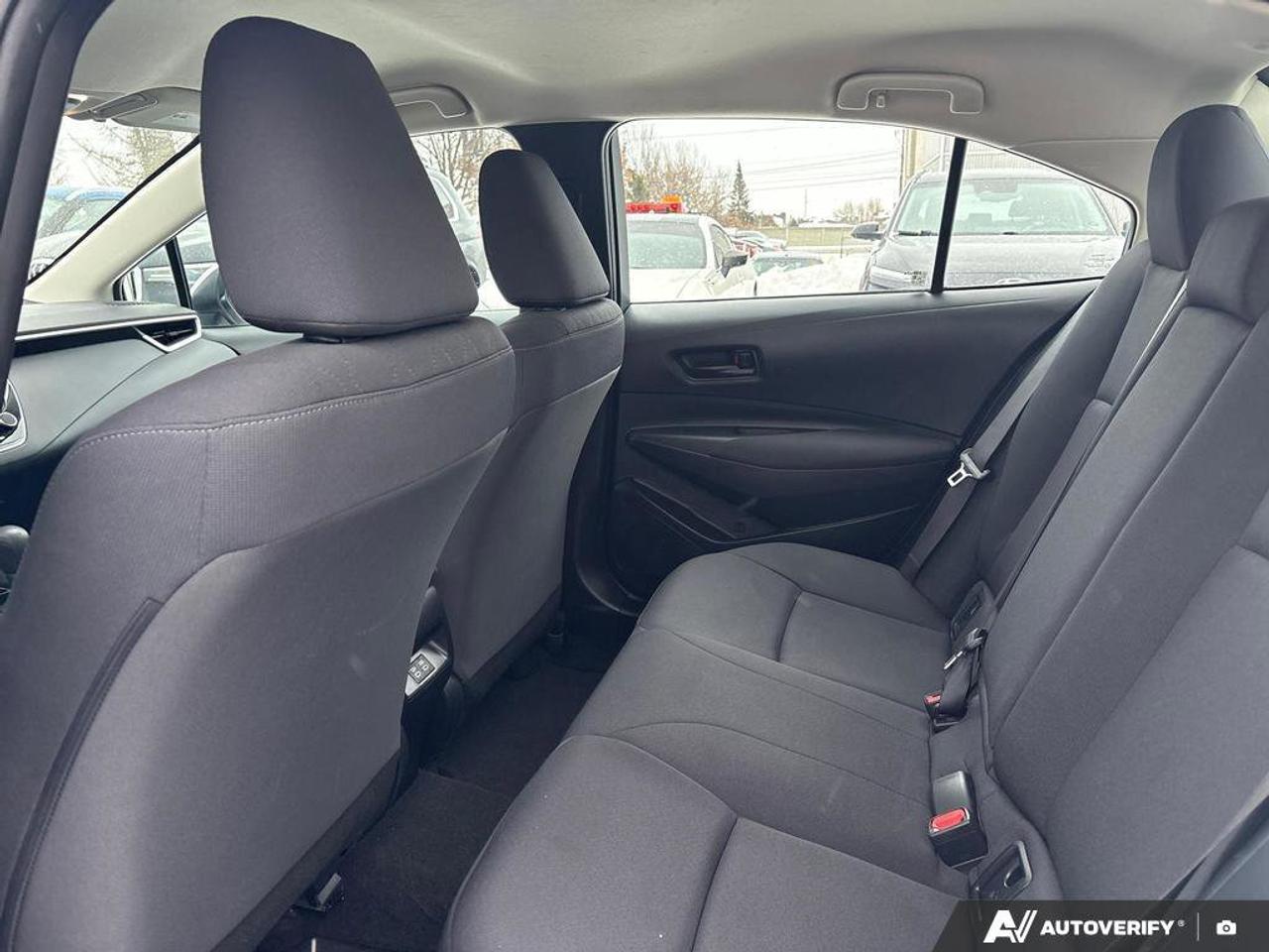 2024 Toyota Corolla LE   CLEAN CARFAX   CARPLAY   BLIND SPOT MONITOR Photo