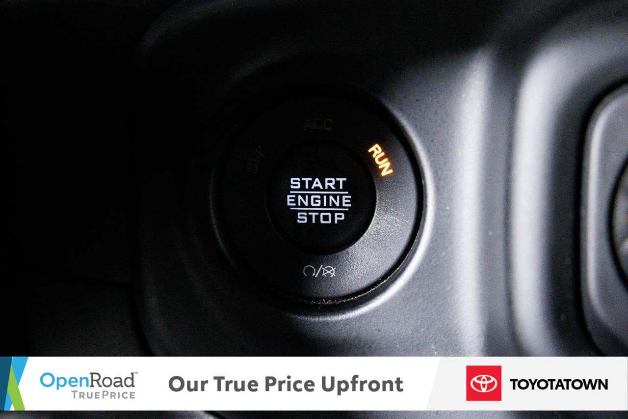 2021 Jeep Gladiator OVERLAND! ACCIDENT FREE! ELIGIBLE FOR OPEN ROAD LE Photo