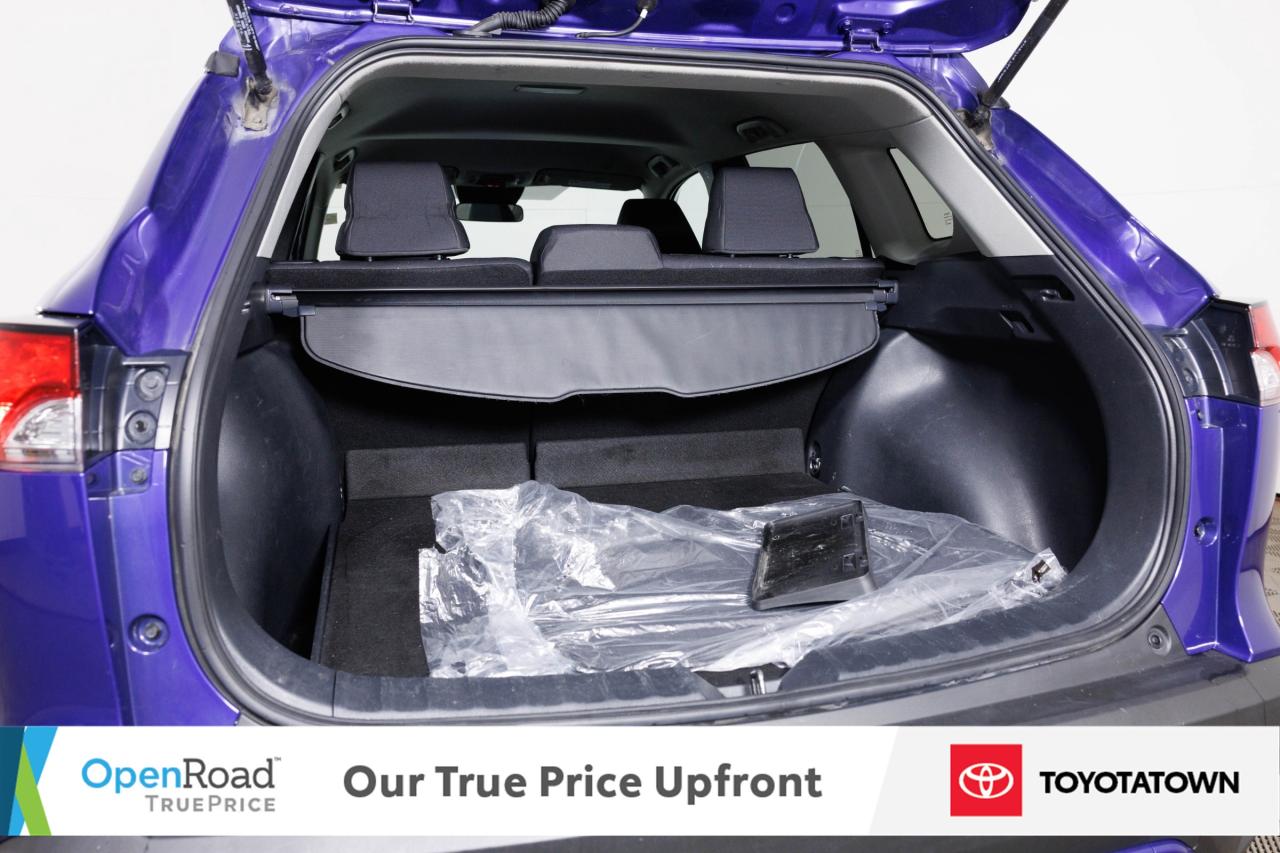 2024 Toyota Corolla Cross LE! CERTIFIED PRE OWNED! ELIGIBLE FOR OPEN ROAD LE Photo