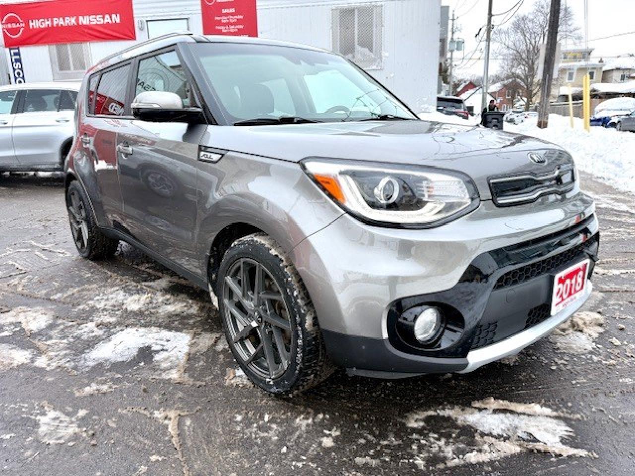2018 Kia Soul EX Tech, LEATHER, NAVI, APPLE CARPLAY, PANO ROOF Photo2