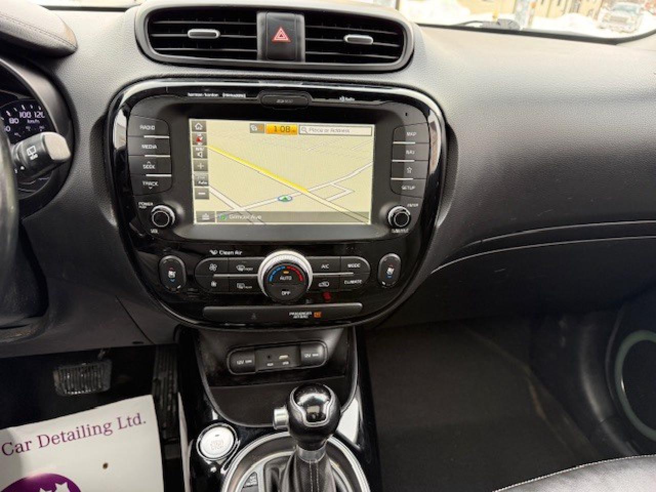 2018 Kia Soul EX Tech, LEATHER, NAVI, APPLE CARPLAY, PANO ROOF Photo