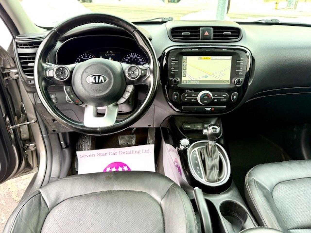 2018 Kia Soul EX Tech, LEATHER, NAVI, APPLE CARPLAY, PANO ROOF Photo