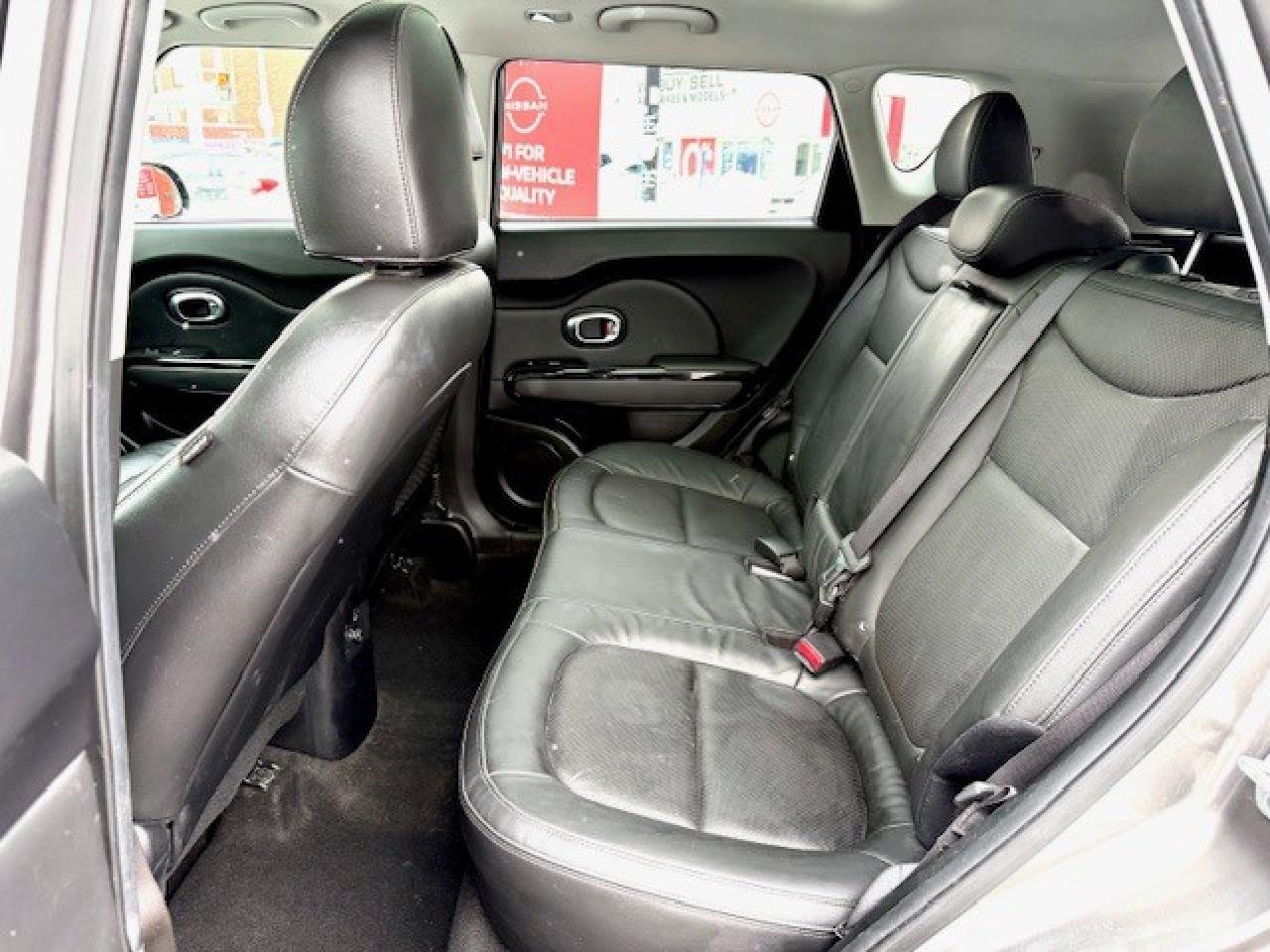 2018 Kia Soul EX Tech, LEATHER, NAVI, APPLE CARPLAY, PANO ROOF Photo