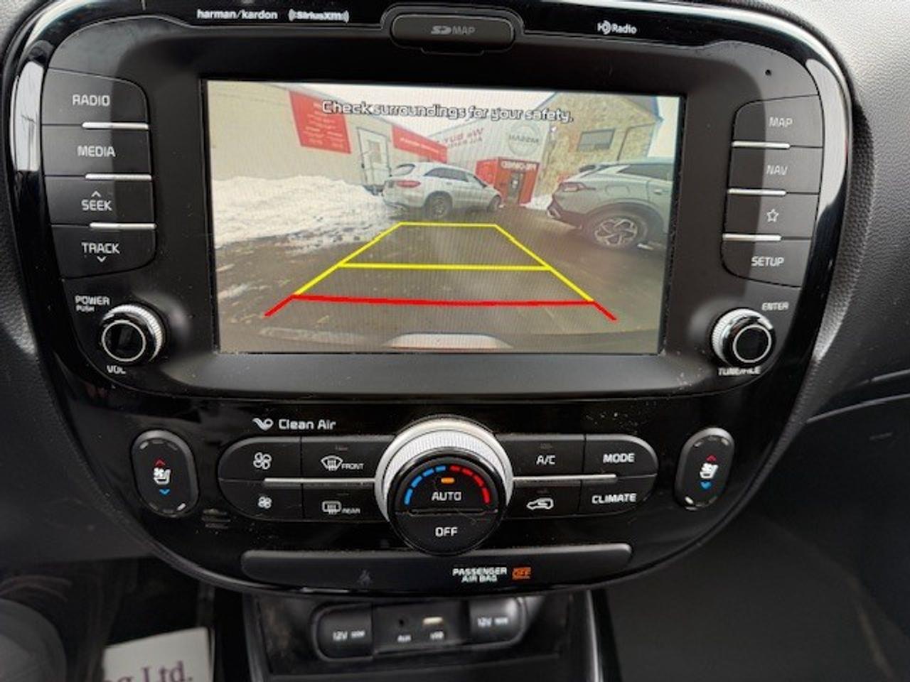 2018 Kia Soul EX Tech, LEATHER, NAVI, APPLE CARPLAY, PANO ROOF Photo