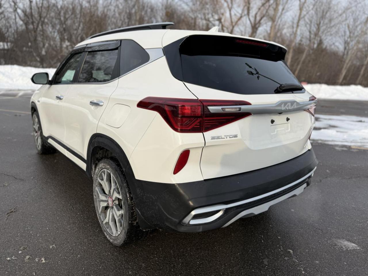 2022 Kia Seltos SX Turbo Photo