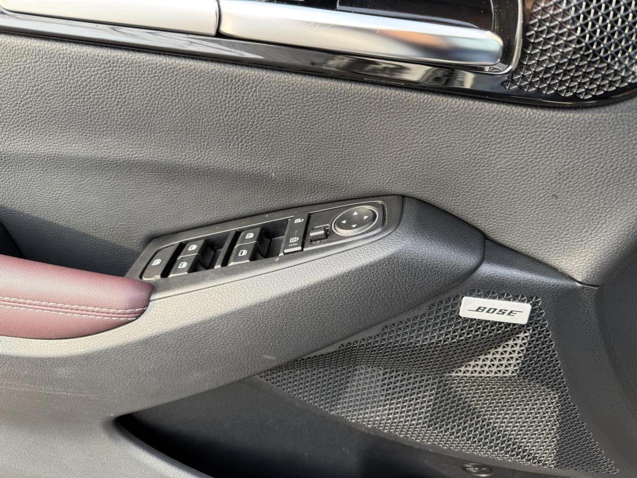 2022 Kia Seltos SX Turbo AWD w/Burgundy Interior Photo