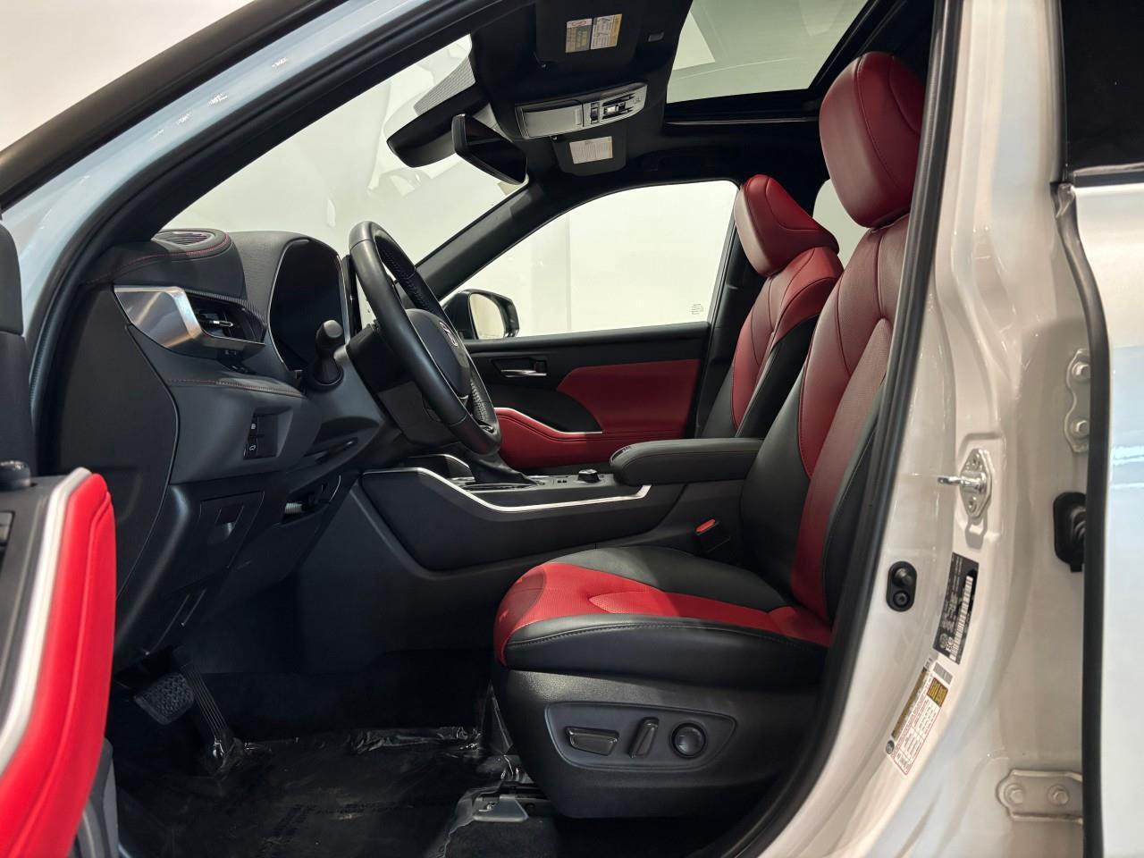 2021 Toyota Highlander XSE Photo