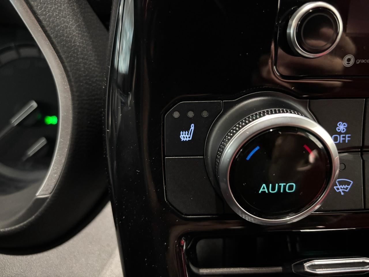 2021 Toyota Highlander XSE Photo