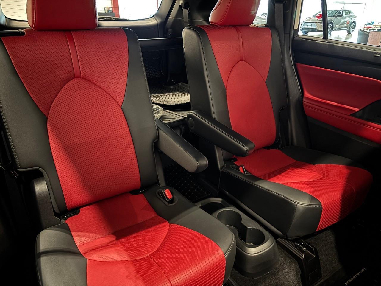 2021 Toyota Highlander XSE Photo