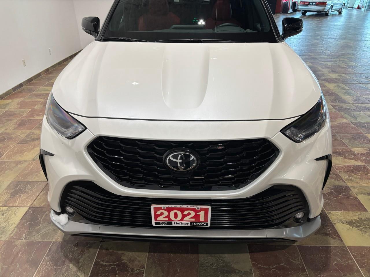 2021 Toyota Highlander XSE Photo