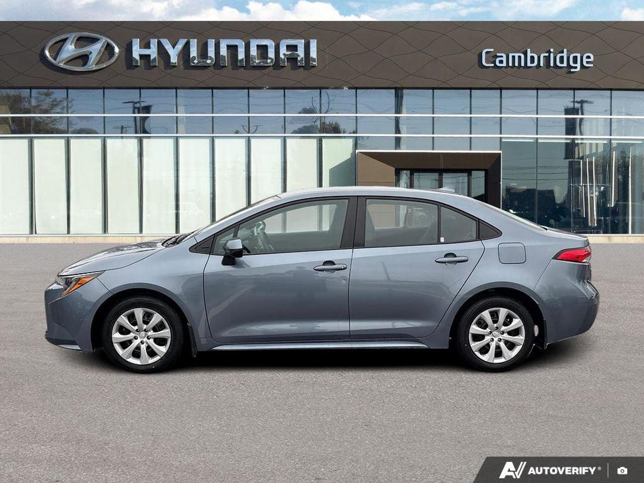 2024 Toyota Corolla LE   CLEAN CARFAX   CARPLAY   BLIND SPOT MONITOR Photo