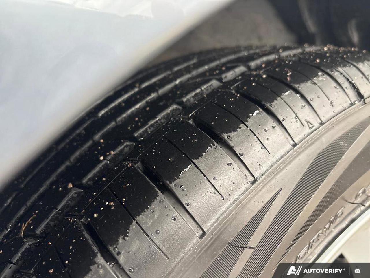 2024 Toyota Corolla LE   CLEAN CARFAX   CARPLAY   BLIND SPOT MONITOR Photo