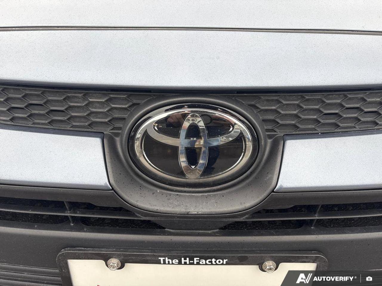 2024 Toyota Corolla LE   CLEAN CARFAX   CARPLAY   BLIND SPOT MONITOR Photo