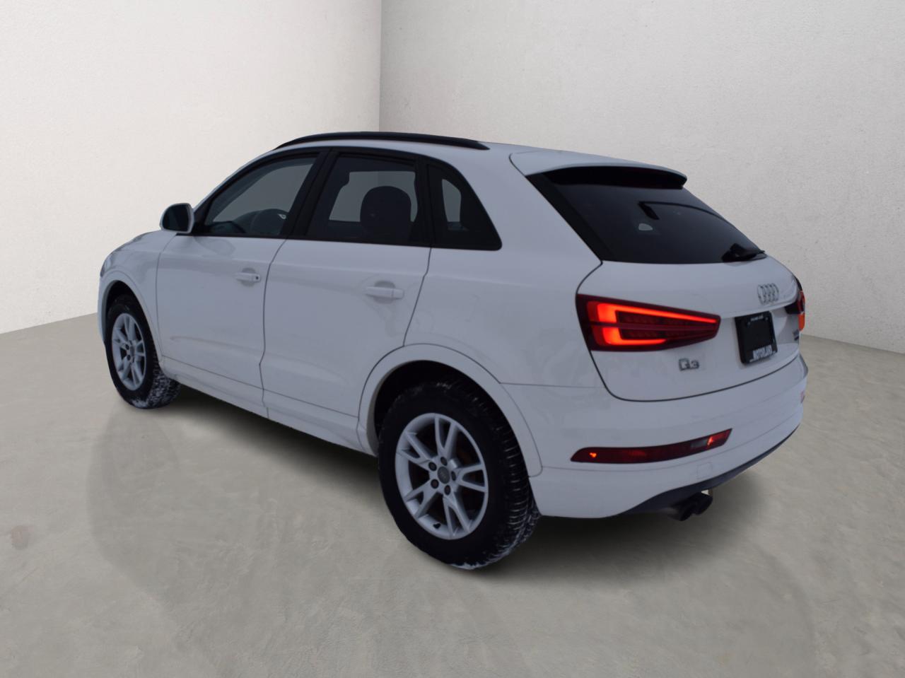 2018 Audi Q3 AWD Komfort Panoramic Sunroof Navi Photo