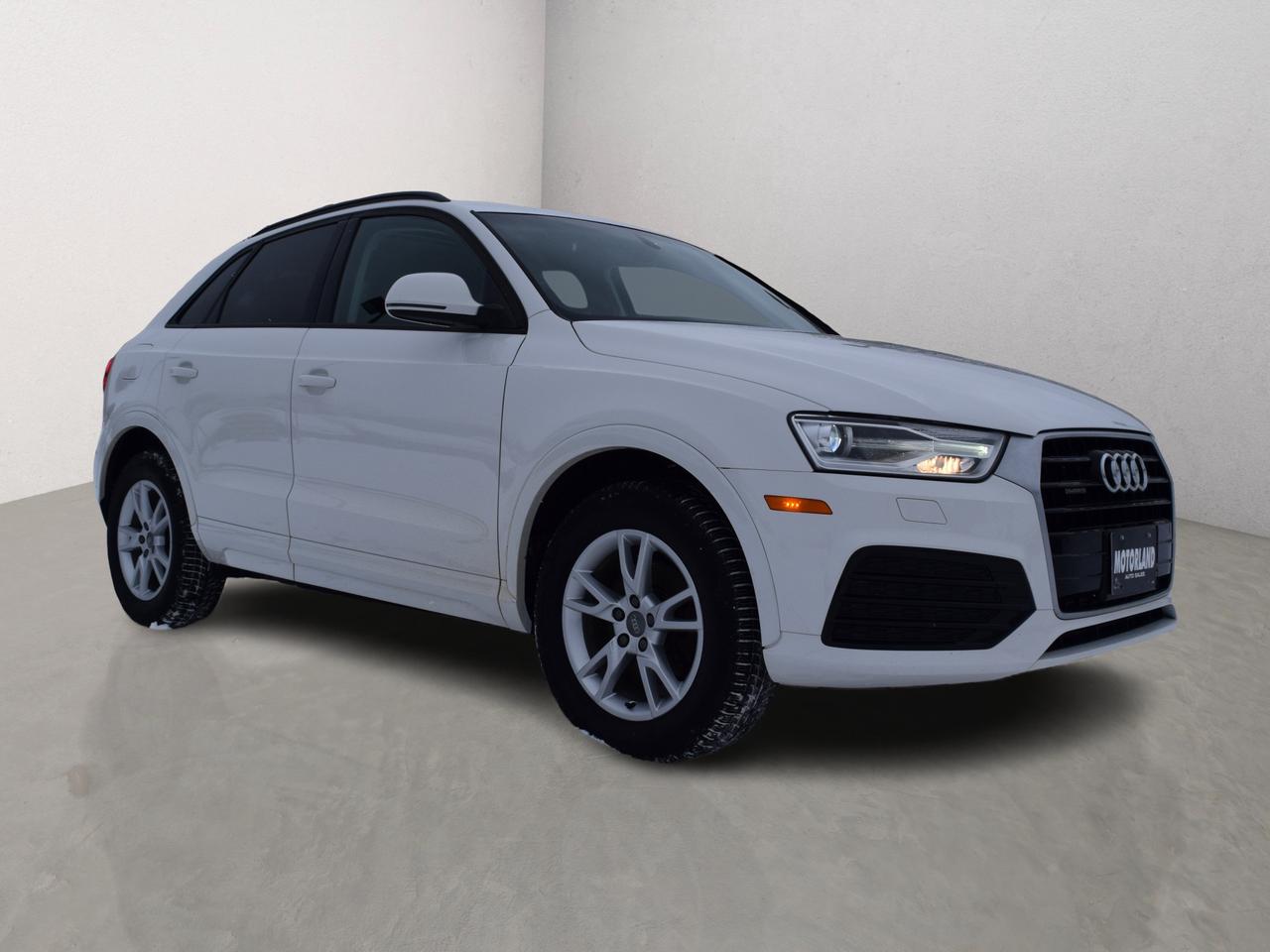 2018 Audi Q3 AWD Komfort Panoramic Sunroof Navi Photo2