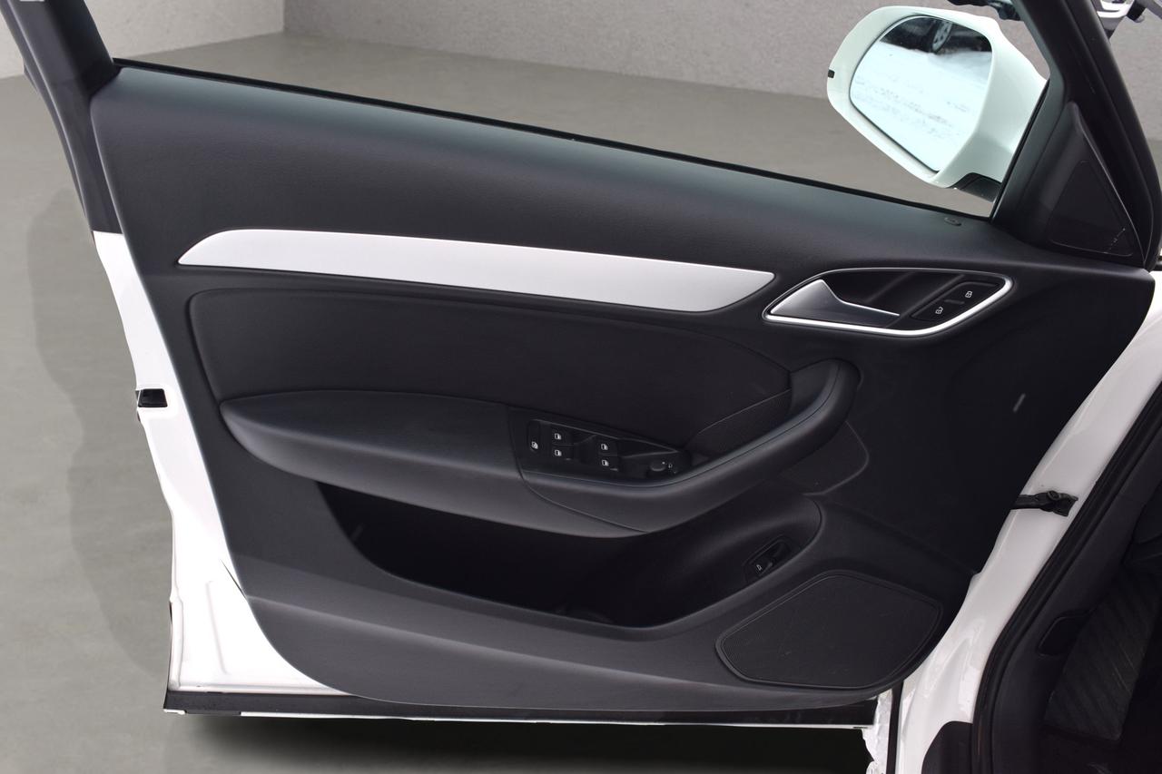 2018 Audi Q3 AWD Komfort Panoramic Sunroof Navi Photo