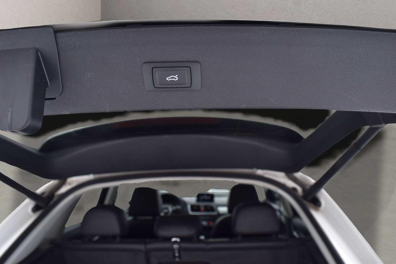 2018 Audi Q3 AWD Komfort Panoramic Sunroof Navi Photo