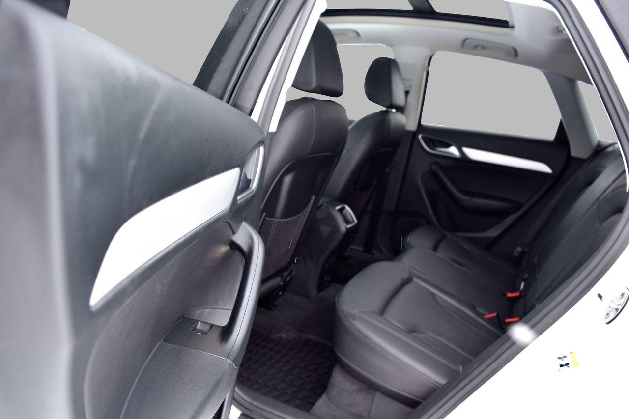 2018 Audi Q3 AWD Komfort Panoramic Sunroof Navi Photo