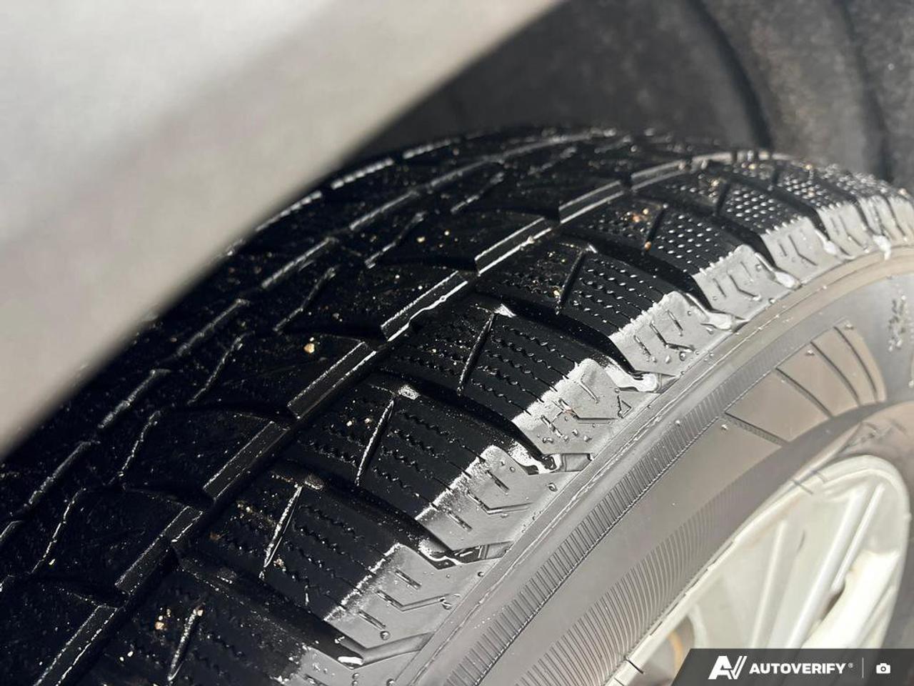 2024 Ford Escape Active   CLEAN CARFAX   BLIND SPOT MONITOR   HEATE Photo