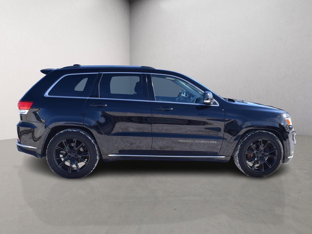 2018 Jeep Grand Cherokee Summit Diesel Loaded! Photo