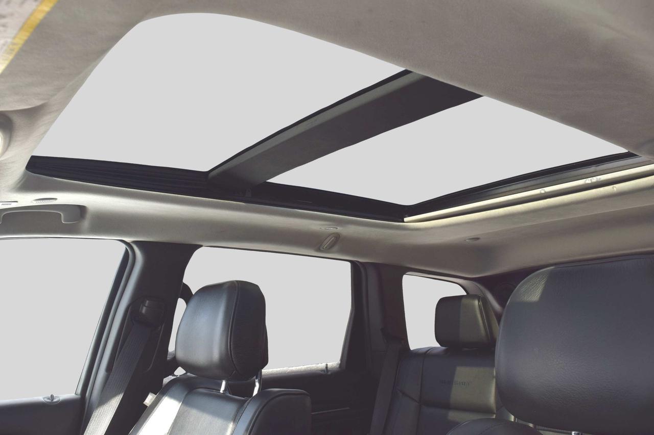 2018 Jeep Grand Cherokee Summit Diesel Loaded! Photo